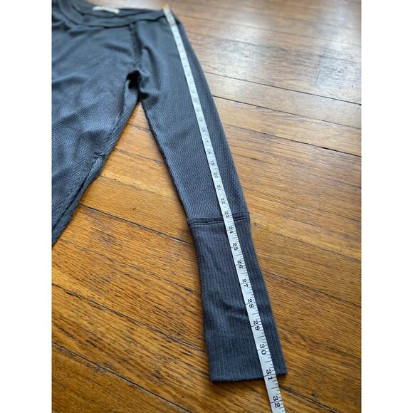 FREE PEOPLE Oversized Waffle Knit Sweater Womens sz S - Picture 9 of 10